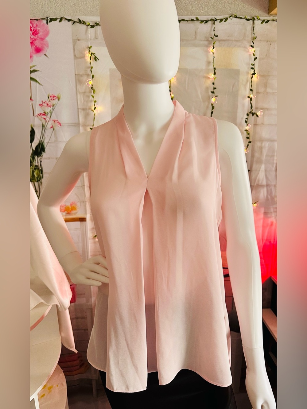 Vince Camuto Blush Pink Sleeveless V Neck Draped Blouse